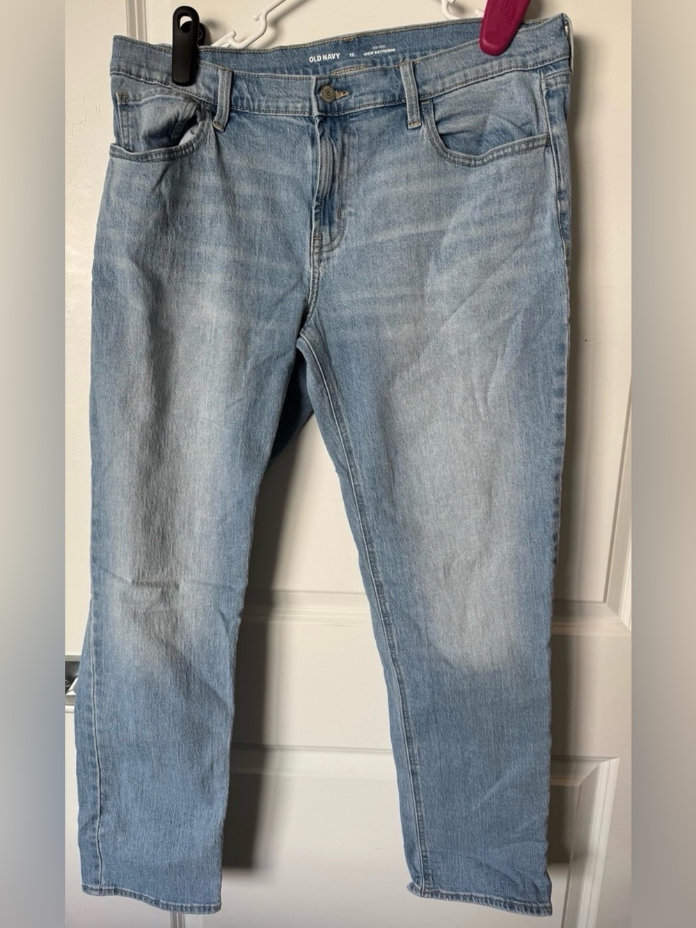 Women’s Old Navy Mid-Rise Wow Boyfriend Jeans